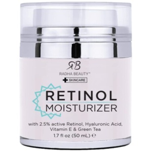 Radha Beauty Moisturizing Miracle Retinol Cream with 2.5% Retinol, Hyaluronic Acid, Vitamin E and Green Tea