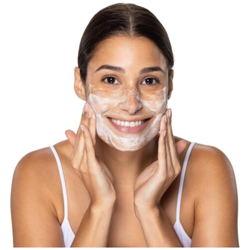 Neutrogena Fresh Foaming Facial Cleanser & Makeup Remover - Image 2